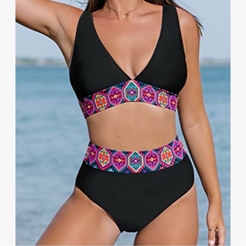 NWT Black and Multicolor Women's Swimwear Set - Size: Medium - Picture 12 of 15